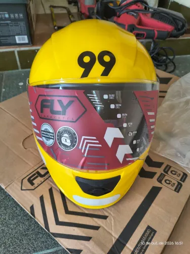 Capacete