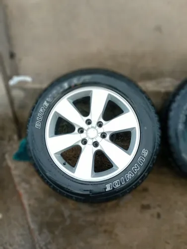 Roda da Hilux aro 20 serve em outras caminhonetes