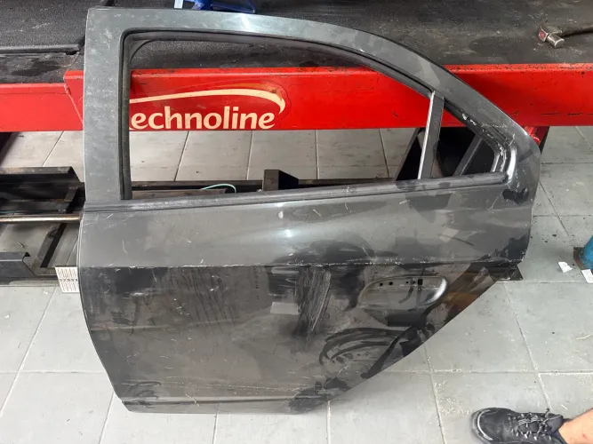 Porta Traseira Esquerda Onix Prisma 2013 a 2019 Bordo (