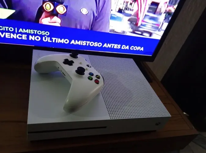 Xbox one s 1tb de armazenamento