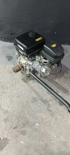 Motor estacionário toyama 420cc15Hp com.partida