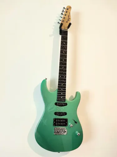 Guitarra Tagima 510 + Meteoro + Zoom 502