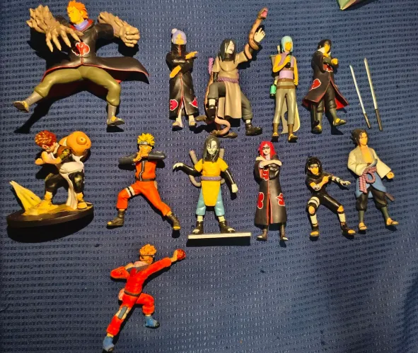 Lote de figuras Naruto