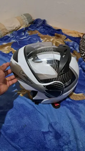 Capacete
