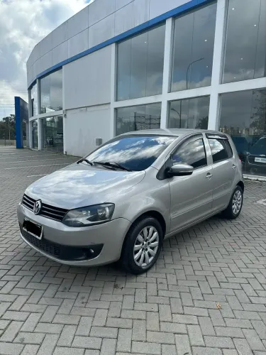 Volkswagen Fox 1.0 MI Total Flex 8V 5P 2011