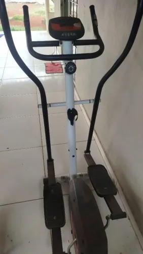 Aparelho elíptico 