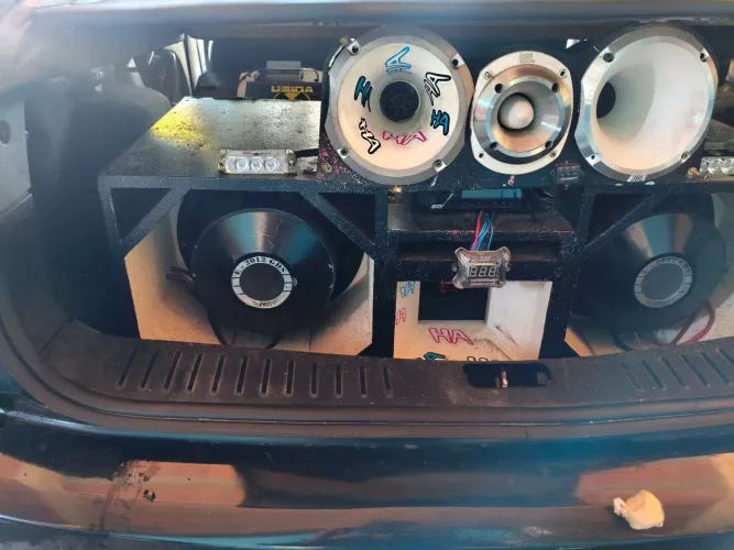 Som automotivo