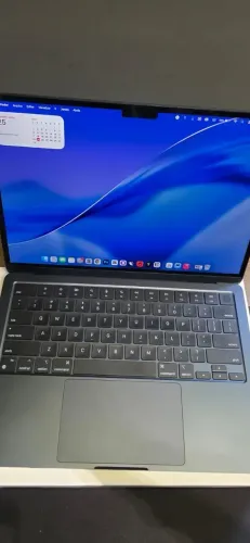 Macbook Air M2 | 256GB | 16GB (Pouco Uso - 100% de bateria)