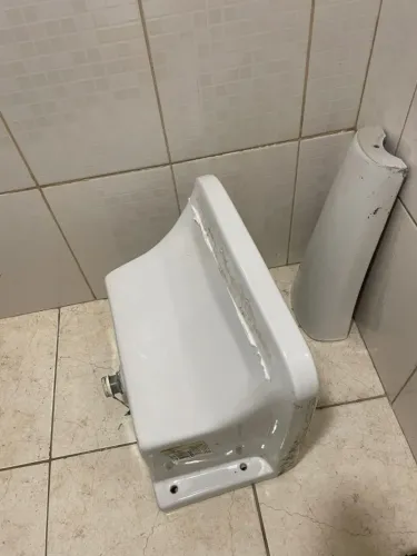 Tanque de cerâmica 20 litros com base