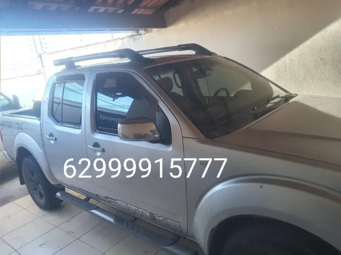 Nissan Frontier LE CD 4X4 2.5 TB Diesel Mec. 2012