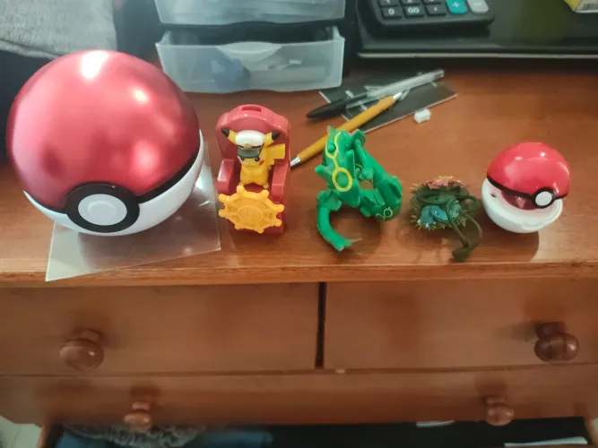 brinquedos pokémon macdonalds e oficial pokémon company
