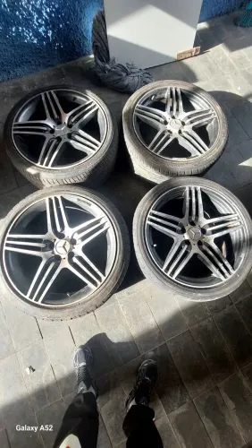 4 rodas 19  Mercedes  AMG 