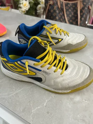 Tênis futsal umbro pro 5