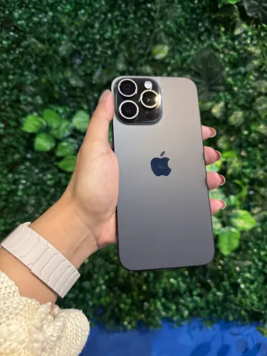 iPhone 15 Pro Max 256GB Seminovo