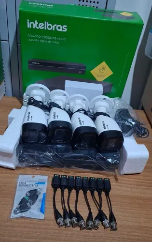 kit cameras intelbras dvr mhdx 1304 multi + 4 cameras vhd 1130 b R$1000