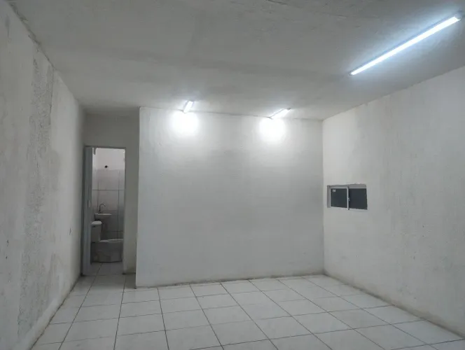 Alugo loja no pina