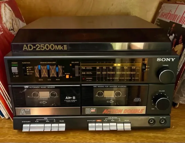 Sony Action Double AD-2500 MKII + Caixas SS-A250 - Relíquia