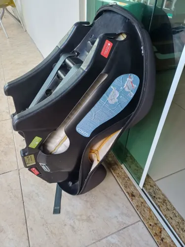Cadeira cosco de criança pra carro