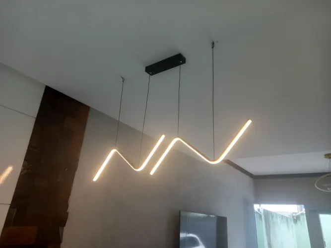 Lindo Lustre formato moderno em Led