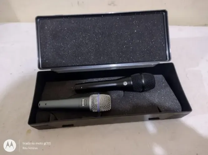 Case para Microfone, em bom estado