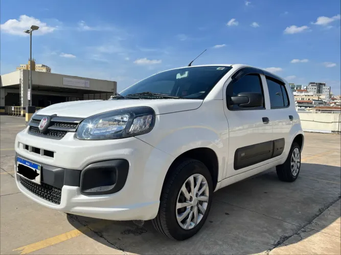 Fiat Uno Attractive 1.0 EVO Fire Flex 8V 5P 2020