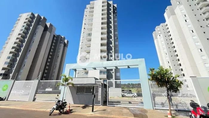 Apartamento disponível para locação no bairro Novo Mundo.