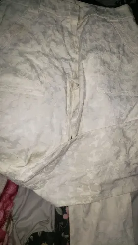 Calça jeans branca bordada