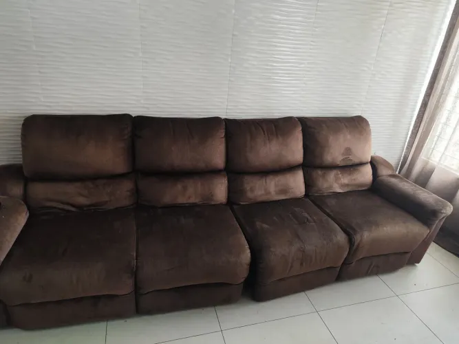 Sofa cinema retrátil retro 4 lugares