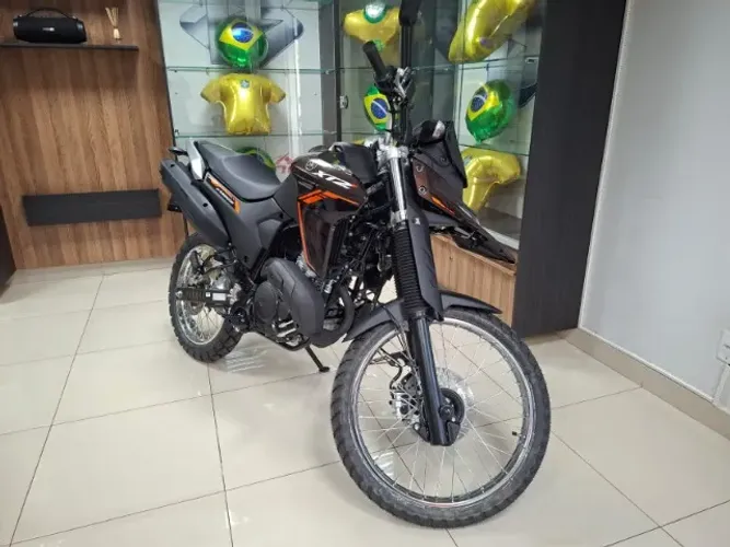 XTZ Lander 250 Connected