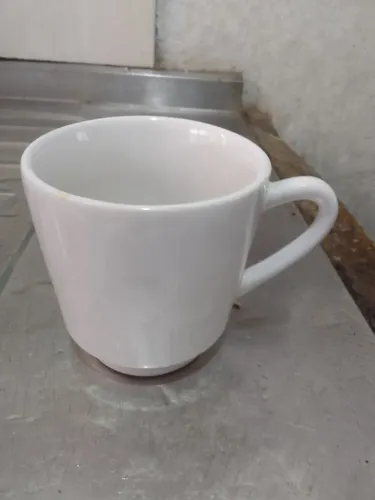 Caneca branca pequena