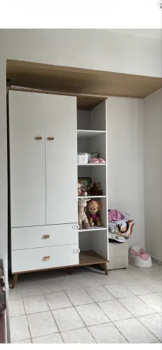 Armário infantil em ótimo estado ! Aproveite!