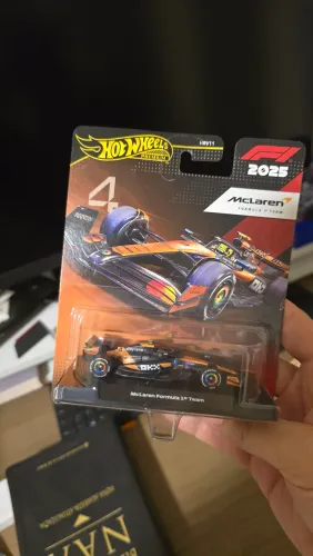 Hotwheels Premium McLaren Fórmula 1 #4 Lando Norris