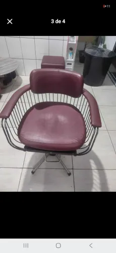 Cadeira hidráulica pra cabeleireiro ou barbeiro
