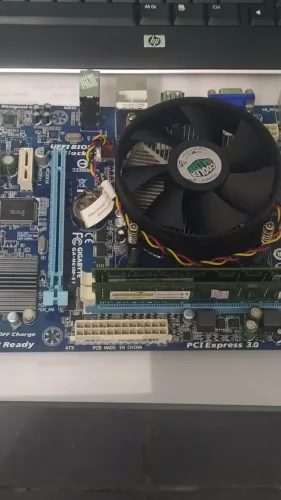 Placa gigabyte 