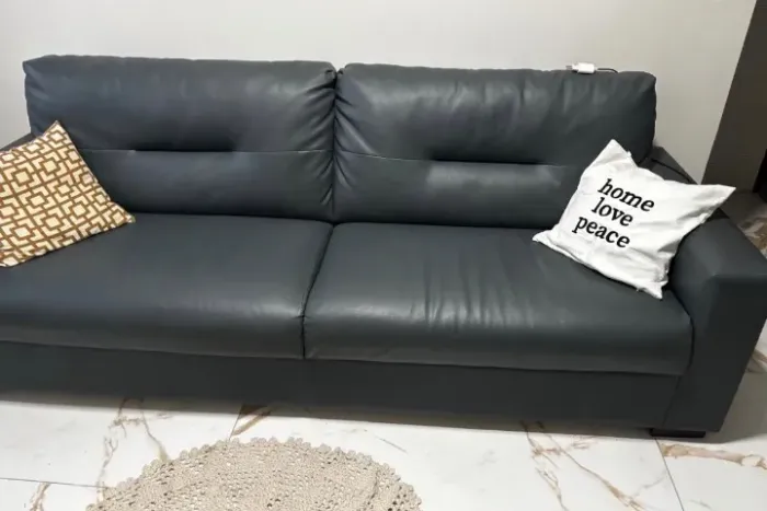 Sofá em courino