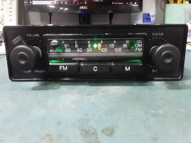 Radio Bosch LD243 com Bluetooth