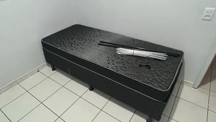 alugo quarto com cama em ap mobiliado no Mansour 450$