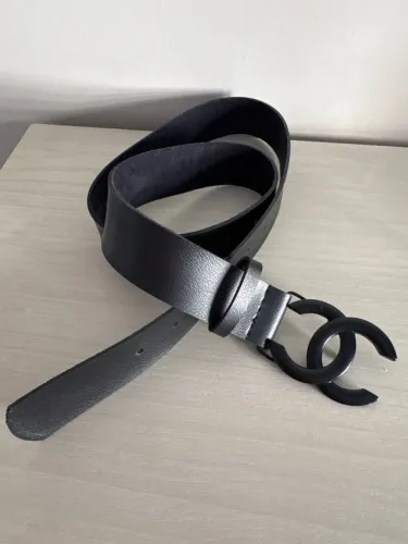 Cinto feminino preto courino