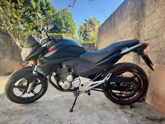 Moto CB300 2011 / revisada