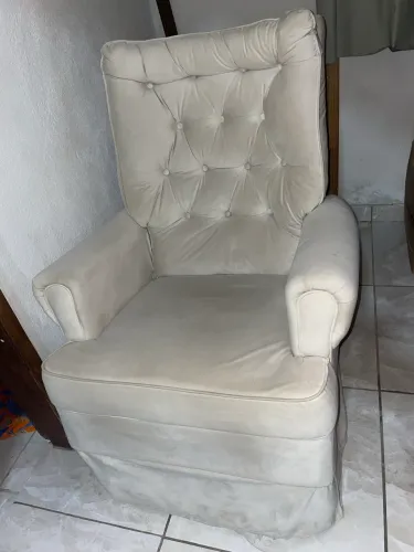 Poltrona de amamentação 