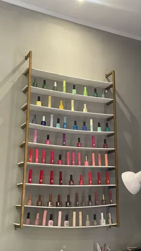 Prateleira industrial para esmaltes + esmaltes em gel