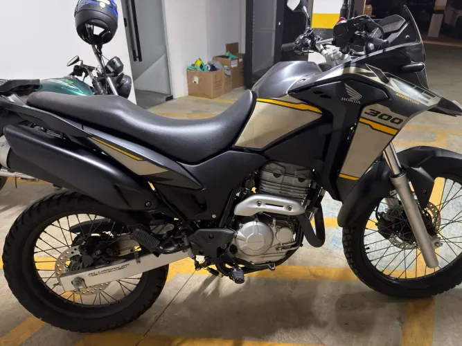 Honda XRE 300/ Abs/ Flex 2023 - único dono - 14 mil km