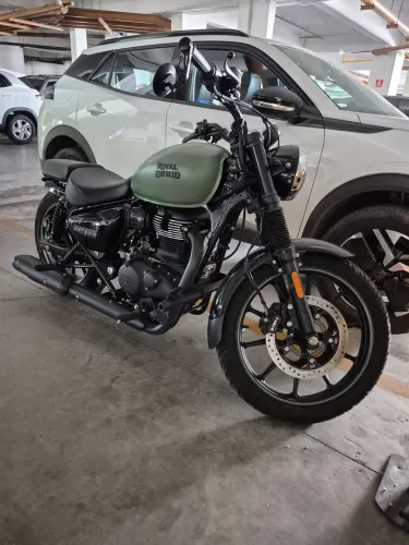 Royal Enfield Meteor 350 2025 Verde - Apenas 3.400 km - Impecável!