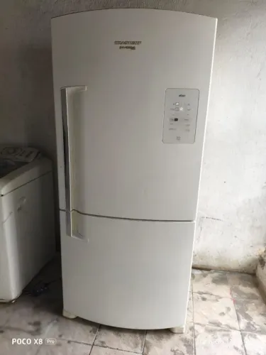 Vendo geladeira inverse Frost Free com digital