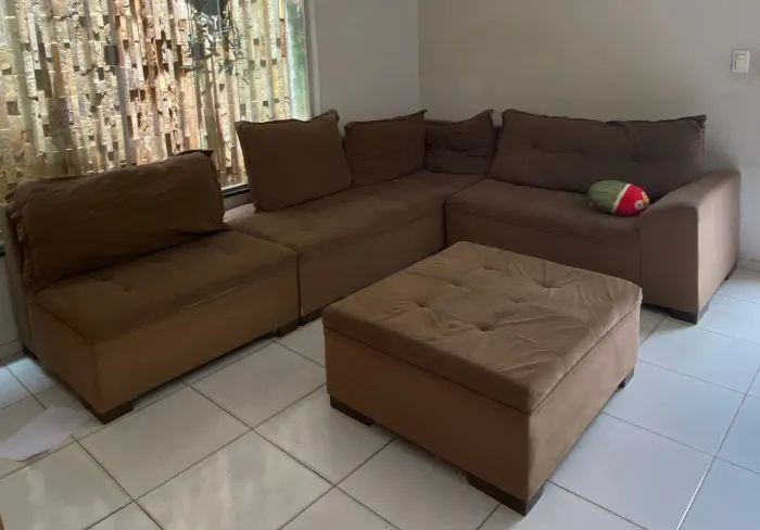 Vendo sofá 7 lugares + chaise
