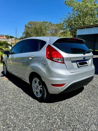 Ford Fiesta SEL 1.6 16V Flex Aut. 5P 2017