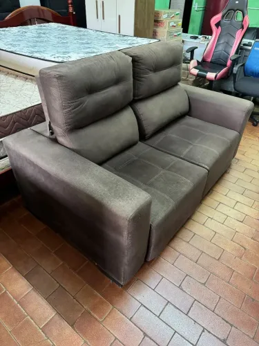 Vendo sofá retrátil e reclinável marrom