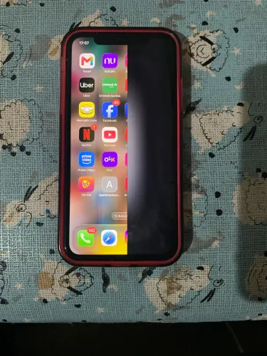 iPhone 11 (Precisa trocar a tela)