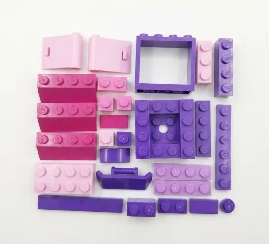 Peças de Lego original nas cores roxo e rosa
