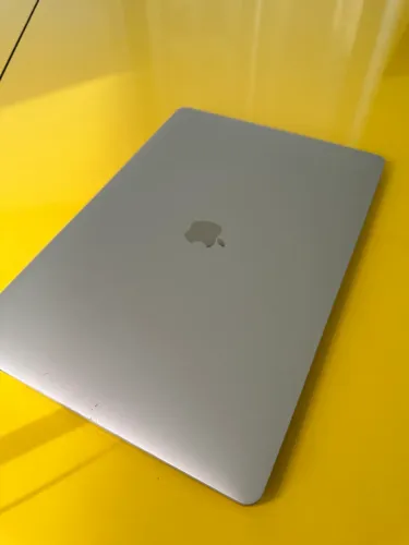 42 un Macbook Pro 16 i7, 16GB RAM, 512GB SSD (Modelo A2141) - SEMINOVOS / SEM CARREGADORES